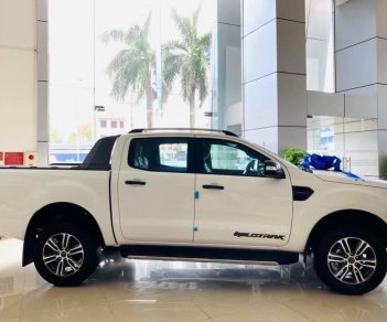 Ford Ranger Wildtrack 2.0L AT 4x2 2020 - Cần bán lại xe Ford Ranger AT đời 2020, màu trắng, xe nhập