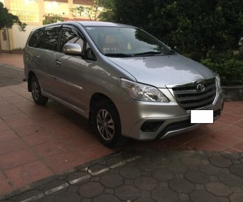 Toyota Innova 2.0E 2016 - Cần bán Toyota Innova 2.0E đời 2016, màu bạc, chính chủ