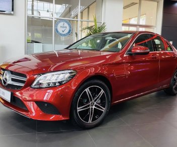 Mercedes-Benz C class MERCEDES C180 2021 - Mercedes-Benz C180 KM giá lên tới 120triệu + quà tặng