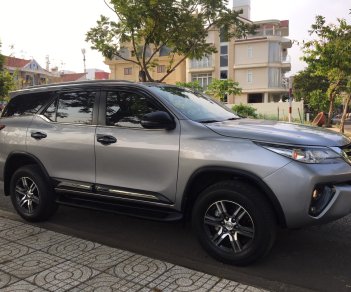 Toyota Fortuner 2.4 MT 2019 - Fortuner dầu số sàn 2019, Odo 45000km - Giá tốt