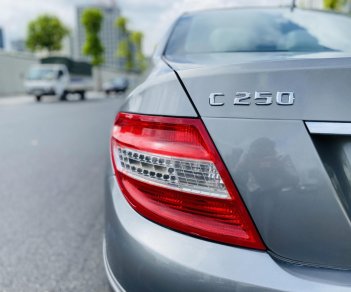 Mercedes-Benz C250 2010 - Bán xe Mercedes C250 đời 2010, màu xám, số tự động, giá chỉ 420 triệu