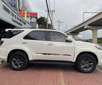 Toyota Fortuner 2.7V 2014 - Cần bán xe Toyota Fortuner TRD Sportivo 2.7V AT4x4 2014 máy xăng 2 cầu