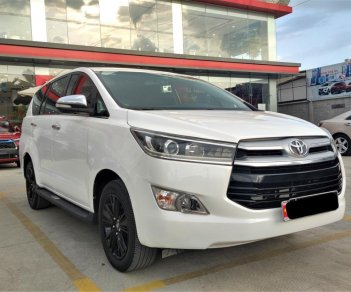 Toyota Innova V 2016 - Bán xe Toyota Innova 2.0V 2016 bản full xe đẹp đi kĩ