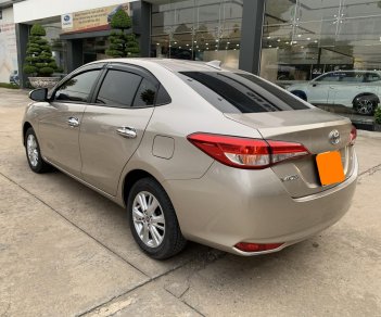 Toyota Vios E 2019 - Cần bán gấp Toyota Vios E đời 2019, màu nâu