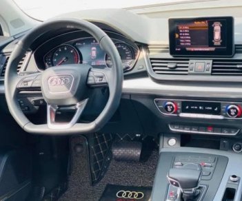 Audi Q5 2019 - Cần bán xe Audi Q5 đời 2019, màu trắng, chính chủ