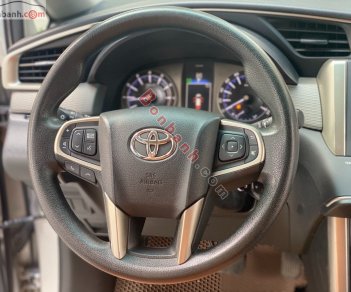 Toyota Innova   2.0 G  2016 - Bán xe Toyota Innova 2.0 G sản xuất 2016, màu xám xe gia đình 