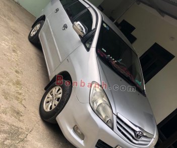 Toyota Innova 2011 - Cần bán gấp Toyota Innova đời 2011, màu bạc