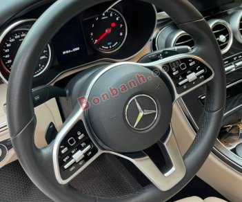 Mercedes-Benz C200 2019 - Cần bán xe Mercedes C200 sản xuất 2019, màu trắng
