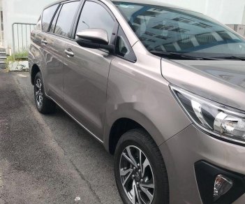 Toyota Innova 2020 - Cần bán xe Toyota Innova 2020, màu xám xe gia đình giá cạnh tranh