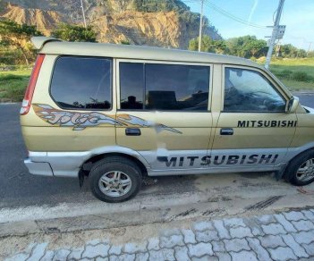 Mitsubishi Jolie    2004 - Cần bán Mitsubishi Jolie sản xuất 2004 giá cạnh tranh