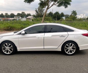 Hyundai Sonata 2017 - Bán Hyundai Sonata sản xuất 2017, màu trắng, nhập khẩu như mới