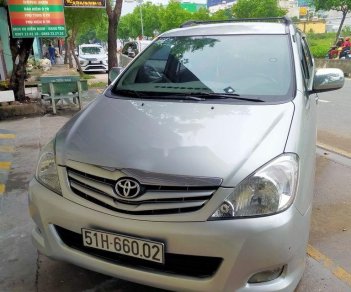 Toyota Innova 2010 - Bán Toyota Innova 2010, màu bạc, nhập khẩu