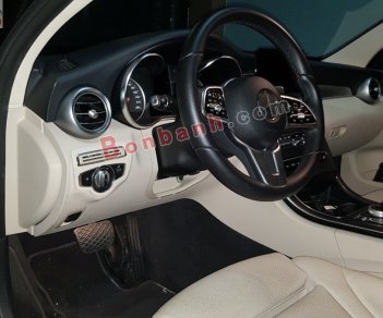 Mercedes-Benz C200 2018 - Cần bán Mercedes C200 năm 2018, màu đen còn mới