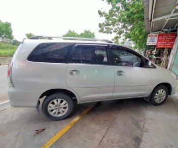 Toyota Innova 2010 - Bán Toyota Innova 2010, màu bạc, nhập khẩu