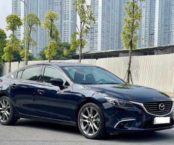 Mazda 6   2.5L Premium  2017 - Cần bán lại xe Mazda 6 2.5L Premium đời 2017, màu xanh lam còn mới