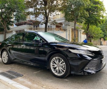 Toyota Camry   2.5Q  2019 - Cần bán lại xe Toyota Camry 2.5Q 2019, màu đen, nhập khẩu