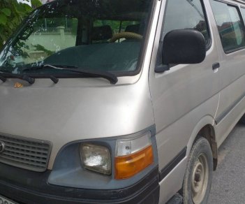 Toyota Hiace   2.7  2005 - Cần bán xe Toyota Hiace 2.7 đời 2005, màu hồng, giá tốt