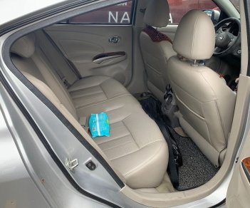 Nissan Sunny   XV   2013 - Bán ô tô Nissan Sunny XV năm 2013, màu bạc, giá chỉ 325 triệu