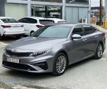 Kia Optima   2.0 Luxury 2019 - Bán Kia Optima 2.0 Luxury sản xuất năm 2019, màu xám còn mới 