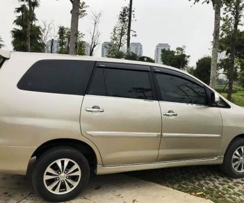 Toyota Innova   2.0E  2015 - Bán Toyota Innova 2.0E đời 2015 số sàn, 360tr