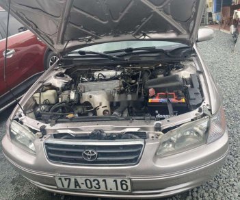 Toyota Camry 2000 - Cần bán xe Toyota Camry đời 2000, màu bạc 