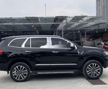 Ford Everest   4x4AT  2018 - Bán Ford Everest 4x4AT 2018, màu đen, xe nhập còn mới