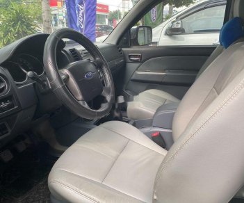 Ford Everest 2014 - Bán Ford Everest sản xuất năm 2014 xe gia đình