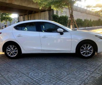 Mazda 3   2018 - Bán Mazda 3 đời 2018, màu trắng còn mới