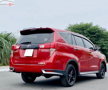 Bán Toyota Innova Venturer sản xuất 2018, màu đỏ, 699tr
