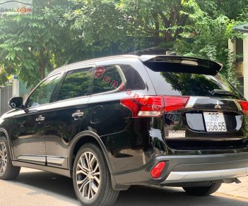 Mitsubishi Outlander   2.4 CVT Premium  2018 - Bán Mitsubishi Outlander 2.4 CVT Premium sản xuất 2018, màu đen giá cạnh tranh