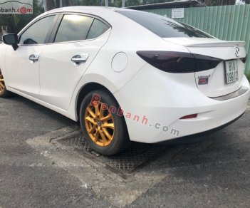 Mazda 3   1.5L Luxury  2019 - Bán Mazda 3 1.5L Luxury sản xuất năm 2019, màu trắng còn mới