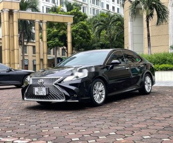 Toyota Camry 2019 - Bán ô tô Toyota Camry sản xuất 2019, màu đen, xe nhập 