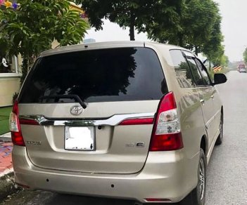 Toyota Innova   2.0E  2015 - Bán Toyota Innova 2.0E đời 2015 số sàn, 360tr