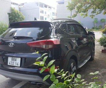 Hyundai Tucson     2019 - Cần bán gấp Hyundai Tucson sản xuất 2019, màu đen còn mới