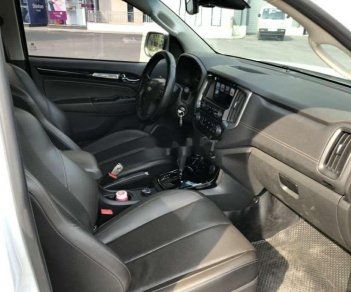 Chevrolet Colorado 2018 - Cần bán gấp Chevrolet Colorado năm sản xuất 2018, màu trắng, giá 540tr