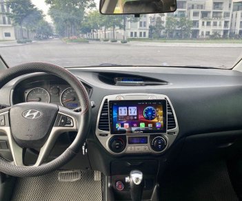 Hyundai i20 2012 - Bán xe Hyundai i20 2012, màu trắng, nhập khẩu nguyên chiếc 