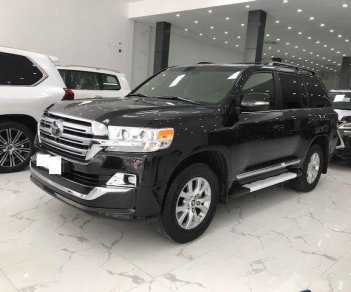 Toyota Land Cruiser 5.7 V8 2016 - Bán ô tô Toyota Land Cruiser 5.7 V8 sản xuất 2016, màu đen, xe nhập