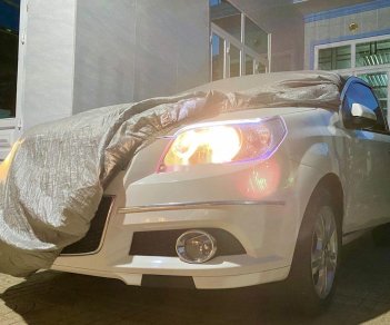 Chevrolet Aveo   LTZ   2015 - Bán Chevrolet Aveo LTZ đời 2015, màu trắng như mới