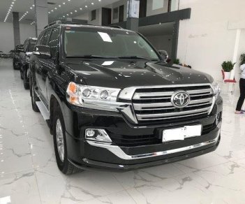 Toyota Land Cruiser 5.7 V8 2016 - Bán ô tô Toyota Land Cruiser 5.7 V8 sản xuất 2016, màu đen, xe nhập