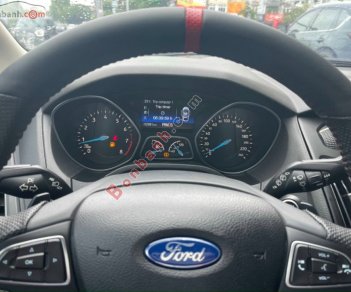 Ford Focus   Sport 1.5L 2016 - Bán ô tô Ford Focus Sport 1.5L năm 2016, màu xám, giá tốt