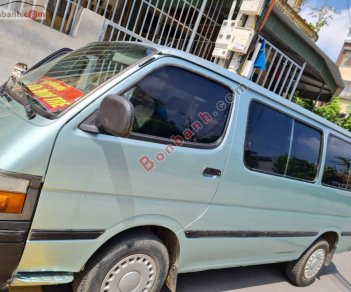 Toyota Hiace 2001 - Bán xe Toyota Hiace năm sản xuất 2001, nhập khẩu nguyên chiếc còn mới