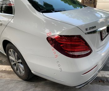 Mercedes-Benz E200   2018 - Bán ô tô Mercedes đời 2018, màu trắng còn mới