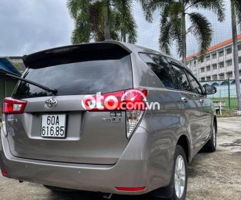 Toyota Innova 2019 - Cần bán xe Toyota Innova sản xuất năm 2019, màu xám