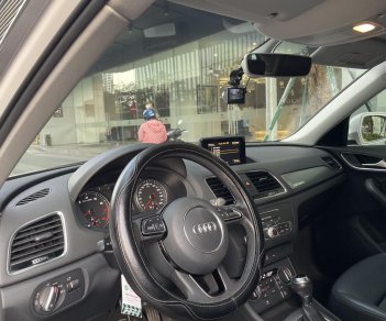 Audi Q3 2015 - Cần bán Audi Q3 sản xuất 2015, giá 950tr