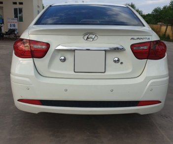 Hyundai Avante   1.6 AT  2011 - Cần bán Hyundai Avante 1.6 AT 2011, màu trắng số tự động