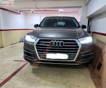 Audi Quattro  Q7 2.0TFSI   2019 - Cần bán gấp Audi Quattro Q7 2.0TFSI 2019, màu xám, xe nhập