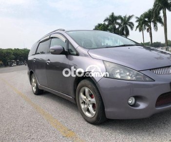 Mitsubishi Grandis 2005 - Cần bán Mitsubishi Grandis 2005, màu xám, nhập khẩu nguyên chiếc còn mới