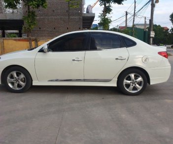 Hyundai Avante   1.6 AT  2011 - Cần bán Hyundai Avante 1.6 AT 2011, màu trắng số tự động