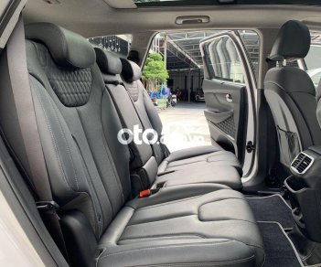 Hyundai Santa Fe 2019 - Cần bán xe Hyundai Santa Fe 2019, màu trắng còn mới