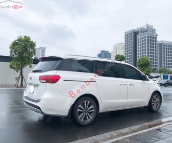 Kia Sedona 2016 - Bán xe Kia Sedona năm 2016, màu trắng, 659 triệu